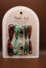 Load image into Gallery viewer, Van Cleef Press On Set
